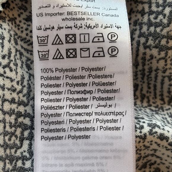 Vero Moda Sz M Black and White V-Neck Shift Dress Roll Tab Sleeves Mini Dress - Picture 12 of 12